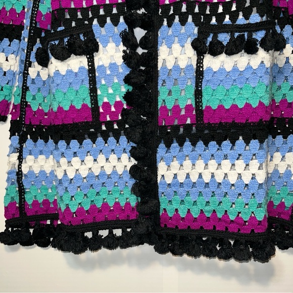 Free The Roses / Hooded Crocheted Cardigan - Picture 10 of 11